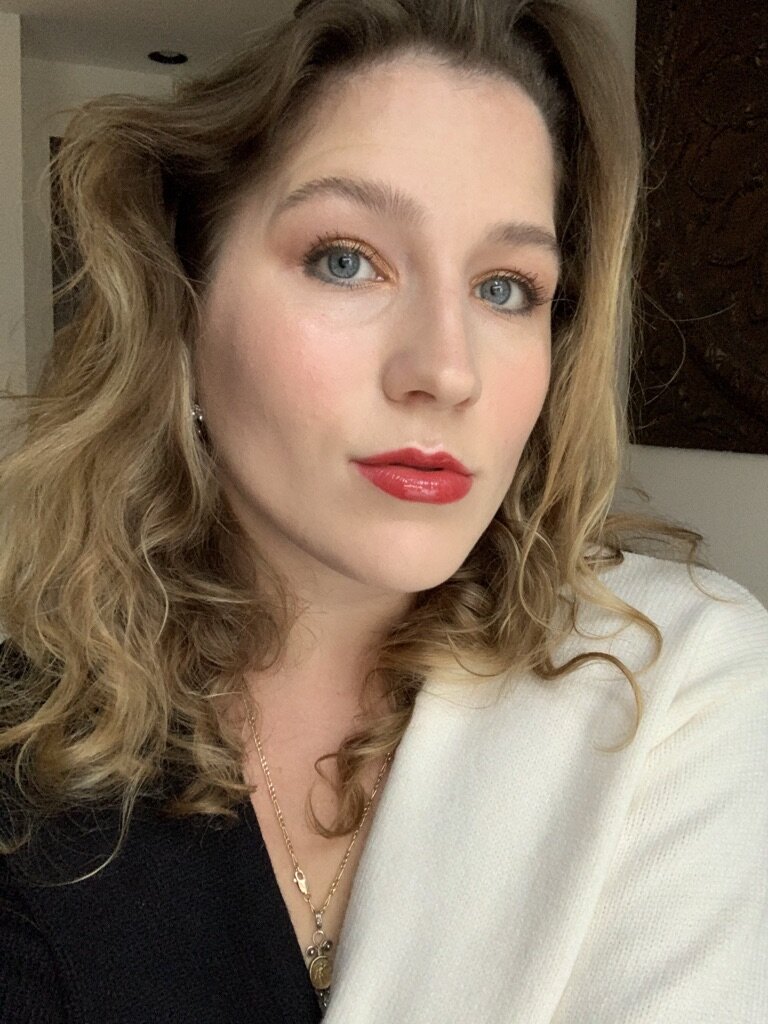 Read more about the article My Favorite Red Lip for the Holidays