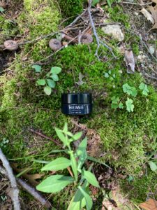 Read more about the article Henné Organics Lip Mask Review